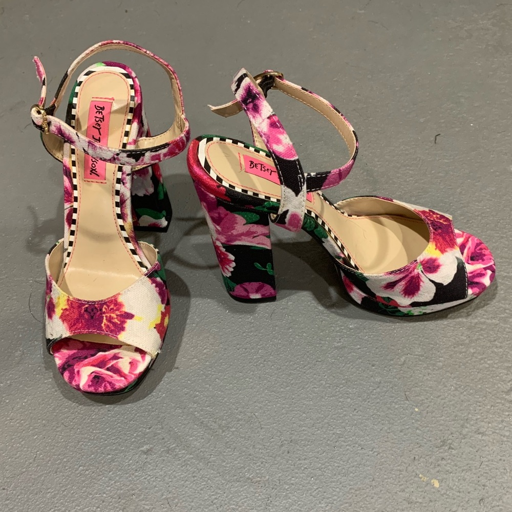 Betsy Johnson floral ankle strap heel